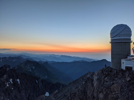 PXL 20210720 195227150.NIGHT